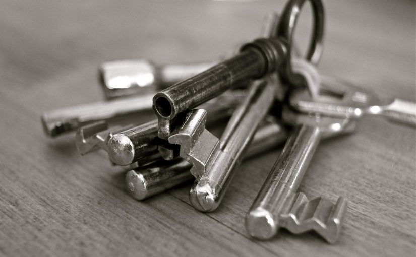 Mai lasciare la chiave inserita nella serratura: ne va della sicurezza di casa